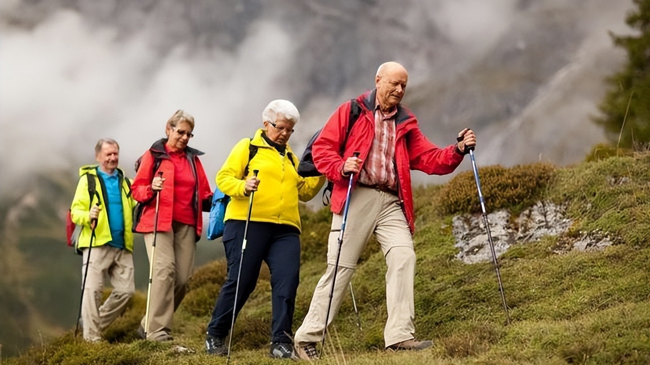 旅游攻略|65-75岁的老人，建议不要去这4个地方旅游