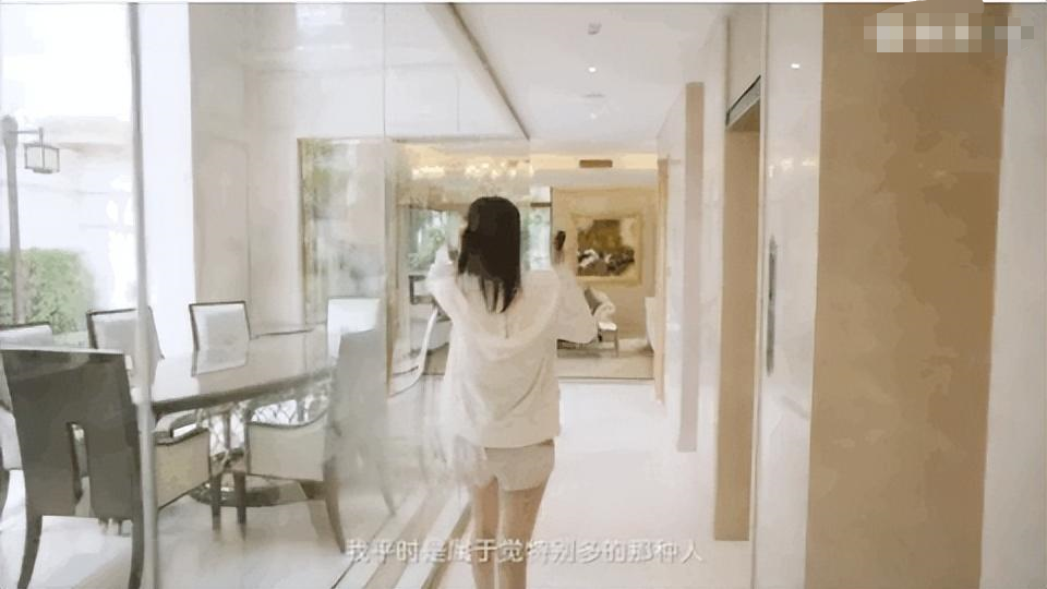 娱乐圈|表面是艺人,实际背景通天的10位女星,她们最不怕的就是潜规则