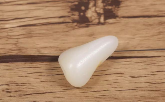 |还是不玩和田玉了,一个白度都这么麻烦