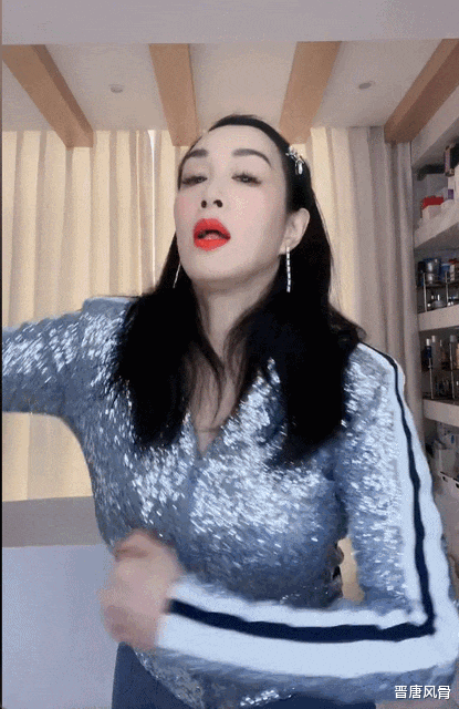 郑秀文|郑秀文的身材告诉你:“排骨精”一点都不美,身材丰腴才是真绝色