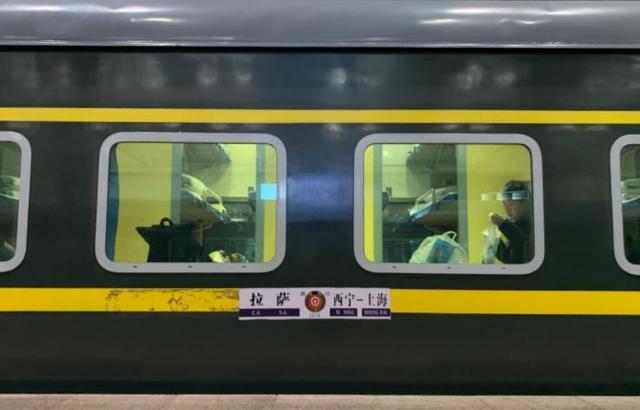 |上海有一趟“慢火车”，直达拉萨，游客直言：一路风景很美