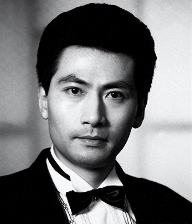 陆剑民|出道36年不温不火，老婆却靠一首歌吃了35年，如今成春晚常客