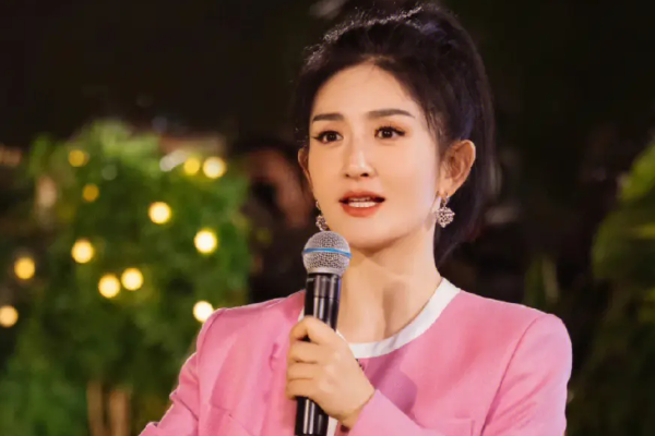 沈腾|谢娜、沈腾两人连线，重提旧事吸引关注，专注炒作名气缺乏底线