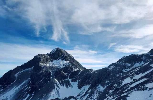 玉龙雪山|世界第一高峰早已被成功登顶，5596米的玉龙雪山为何却无人登顶