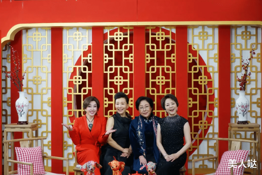 周冬雨|当70岁刘晓庆遇上65岁张瑜,终于明白“从容老去”比“扮嫩”更优雅