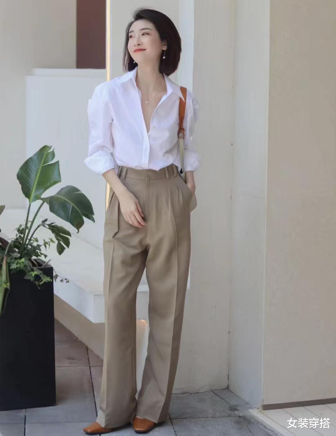 白衬衣的15种穿搭风格,好看又实用,单穿叠穿都时髦!