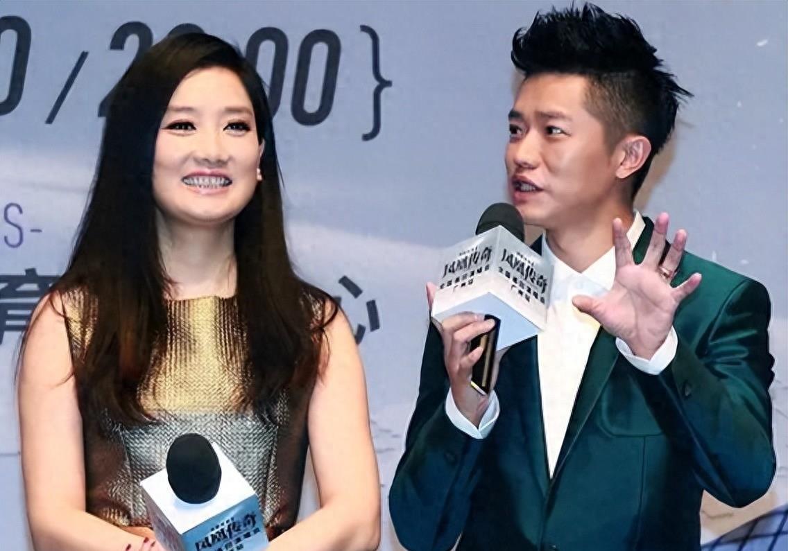 玲花不再隐瞒！承认凤凰传奇的“特殊关系”，原来我们被骗了20年