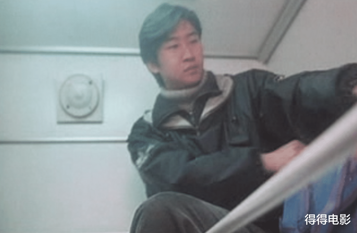 95版《中俄列车大劫案》，无数人童年阴影，央六版删减9分钟