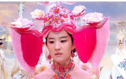 瓜子 盘点女星古装剧翻车造型:“大光明、粉嫩衣,假发片”,太拉垮了