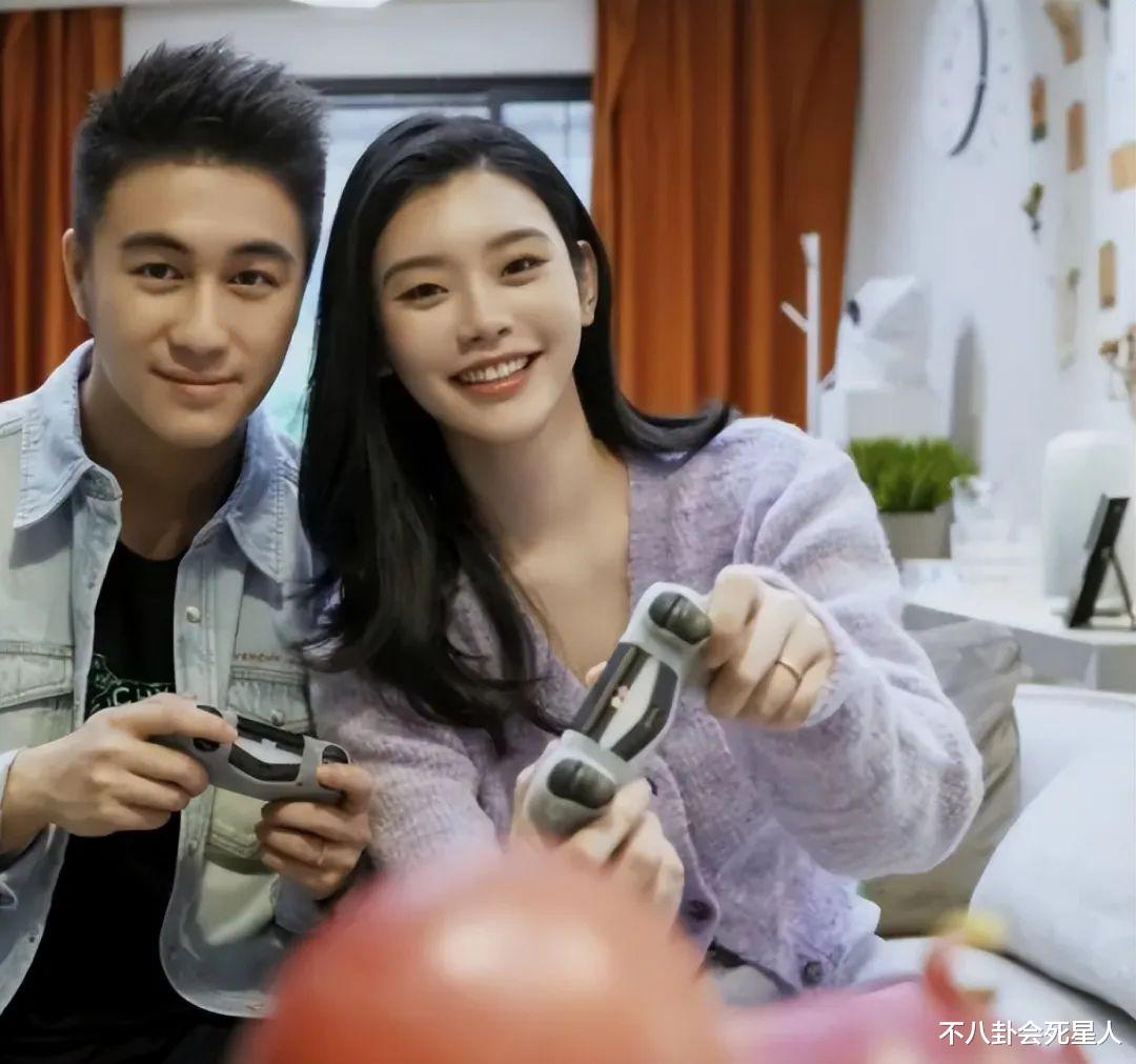 富豪明星奢侈过圣诞：去国外游玩，在豪宅聚会，包包6万外套2万