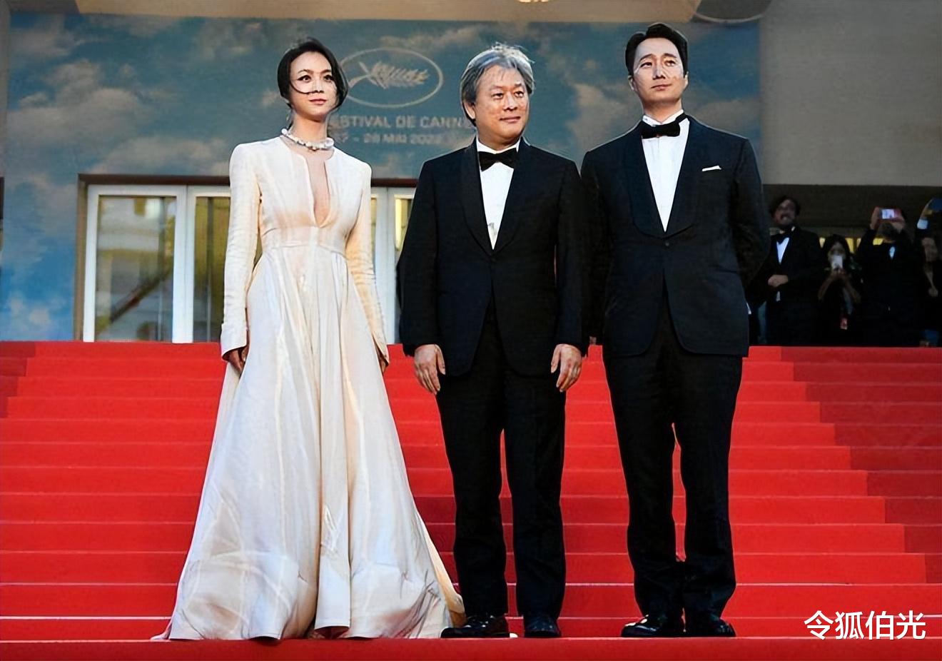 一个暑假6部爆款,一个濒临死亡,韩国电影给中国“上了一课”