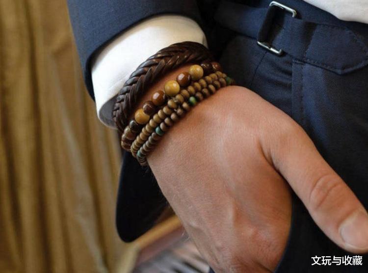 张雪峰：所有文科都是服务业，所有的服务业都是舔，文玩圈怎么说