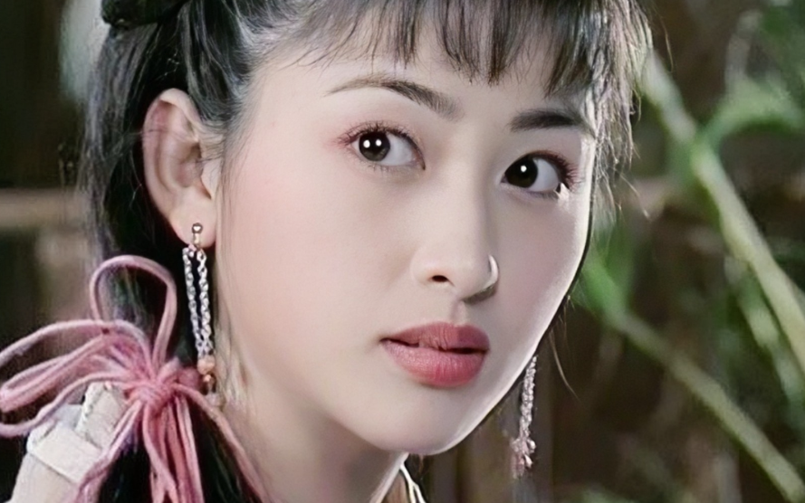 她被张铁林玩弄4年，嫁给大23岁黑道大哥，一代女神为何非要作践自己？