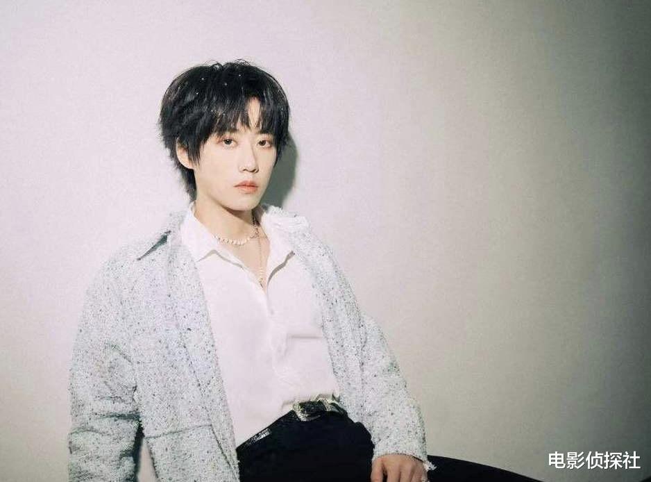 李润祺|又一男歌手塌房!女友发文怒斥渣男,自私自负,没担当冷暴力