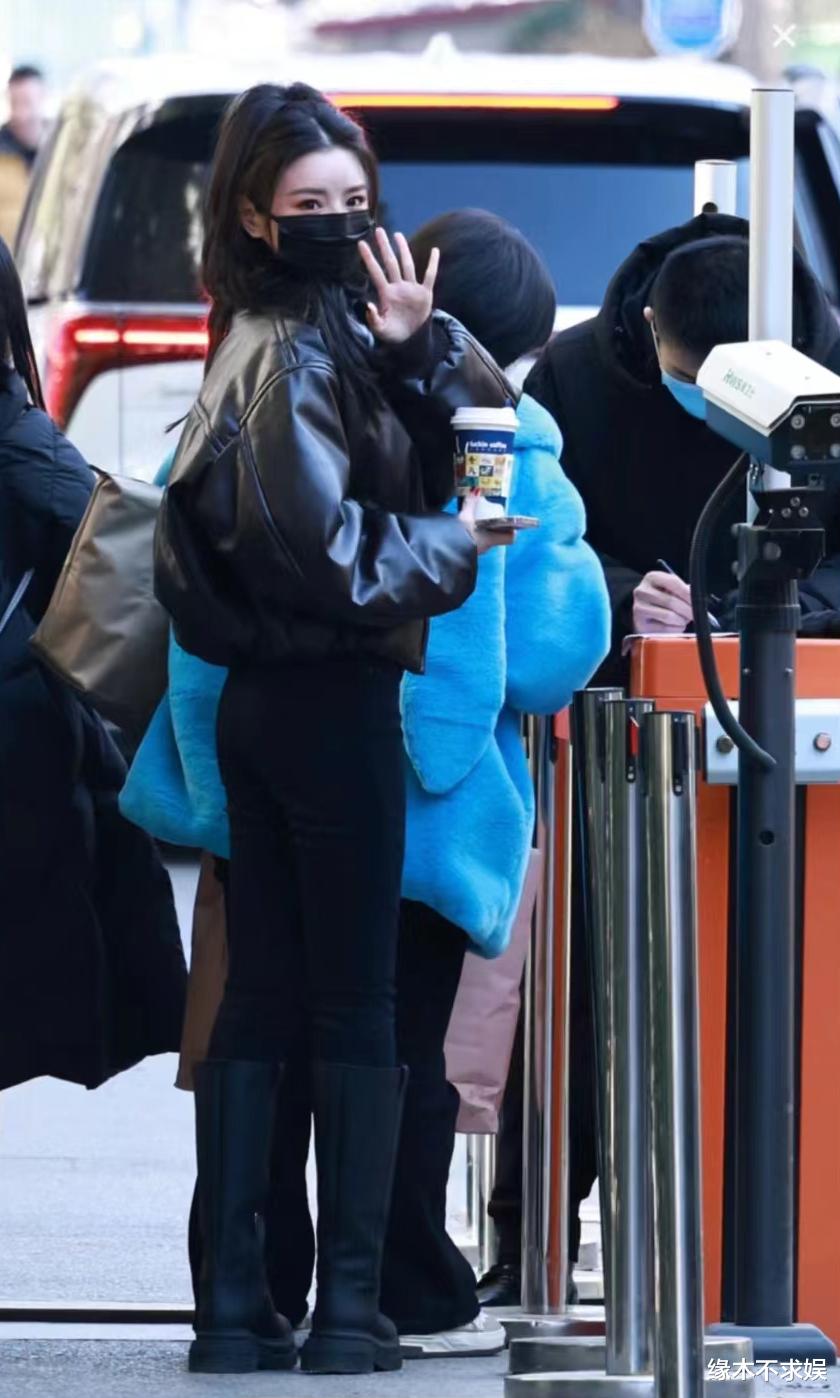 春晚|春晚第三次联排明星:杨幂行头超20万,刘诗诗几千元,私服见实力