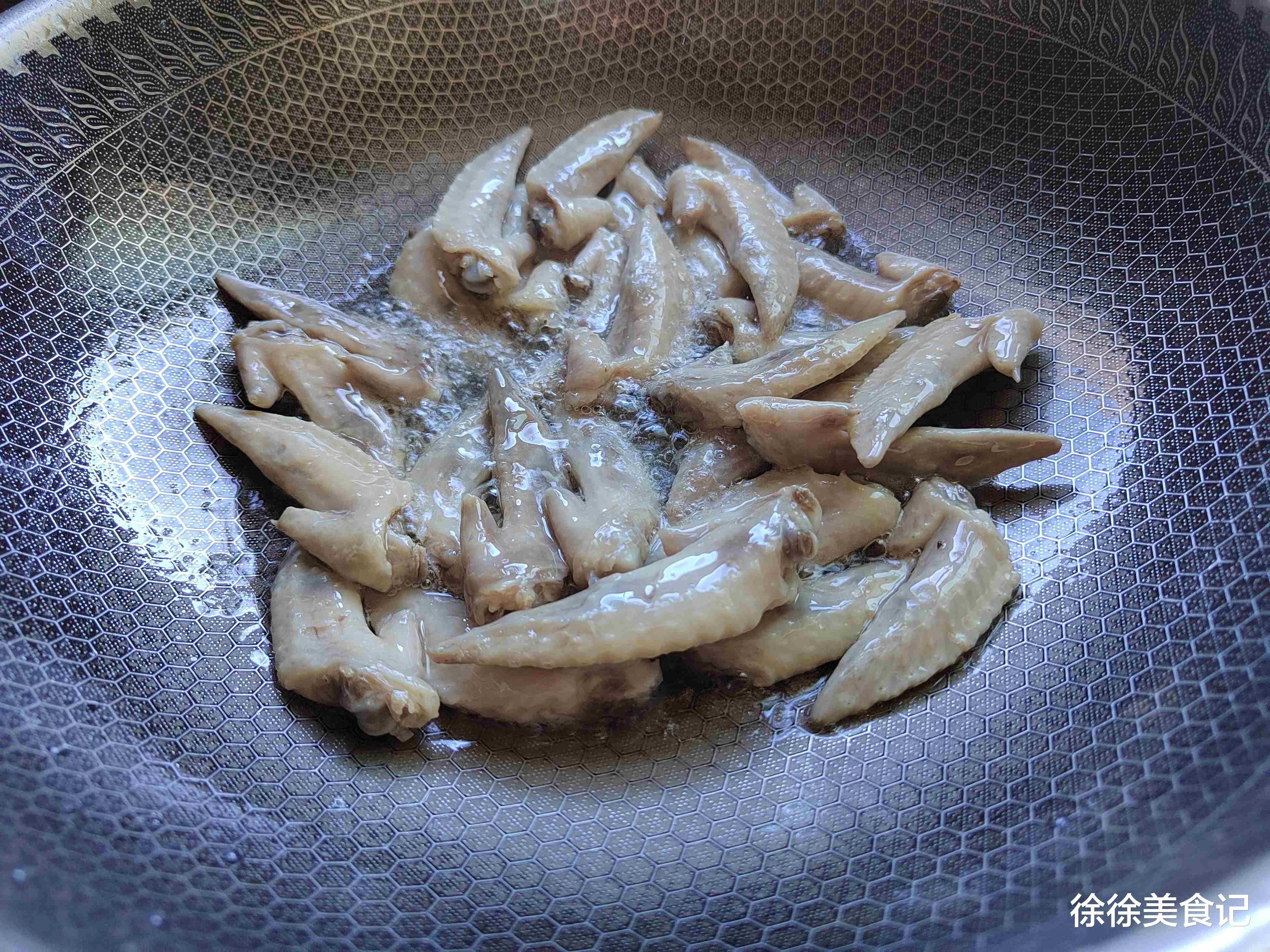 食材|老得慢的女人,多半都爱吃8种食物,补充胶原蛋白,50岁都不显老