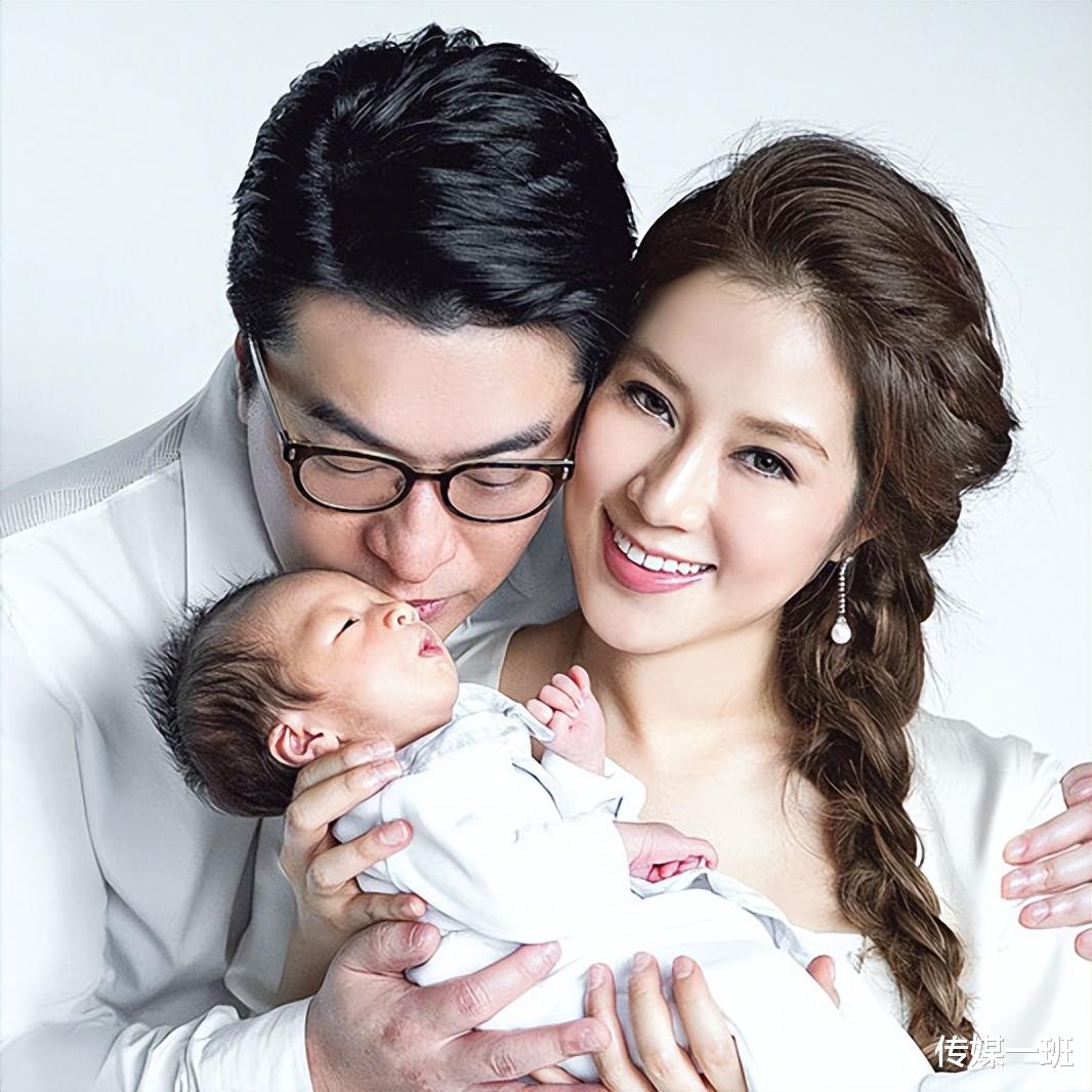 富豪老公疑似出轨，生完4胎的女明星为保正房地位正在拼第5胎？