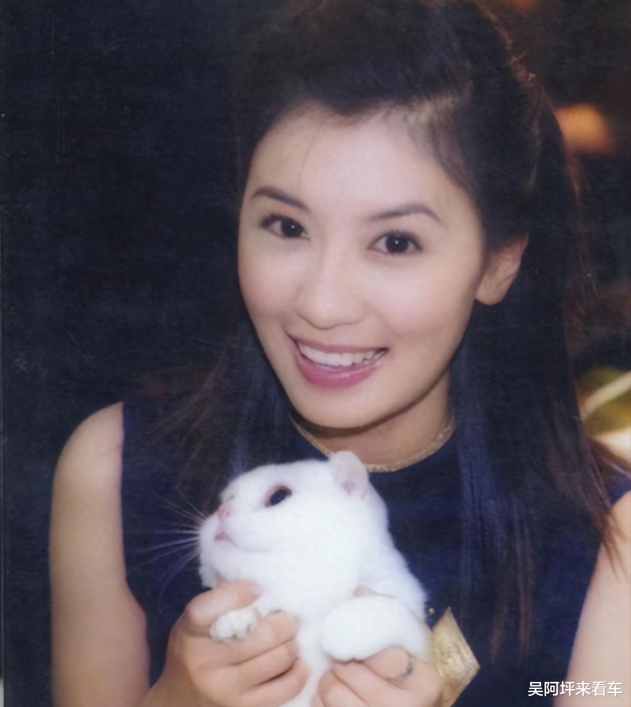 要想混得好,干爹少不了!女明星背后的干爹,真是一个比一个厉害