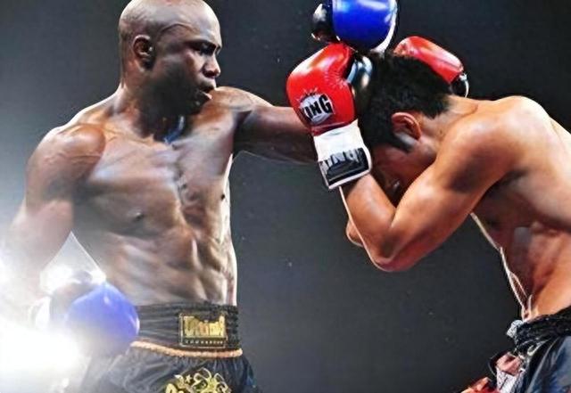 中国白富美嫁给黑人拳王,生俩混血娃被劈腿,小三是成人演员