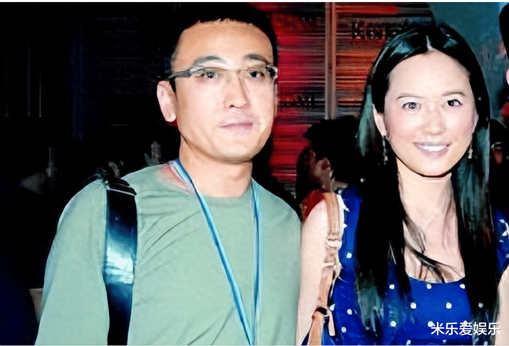 俞飞鸿不婚人设崩塌?被爆亲儿子30岁,男友身份特殊不能离婚