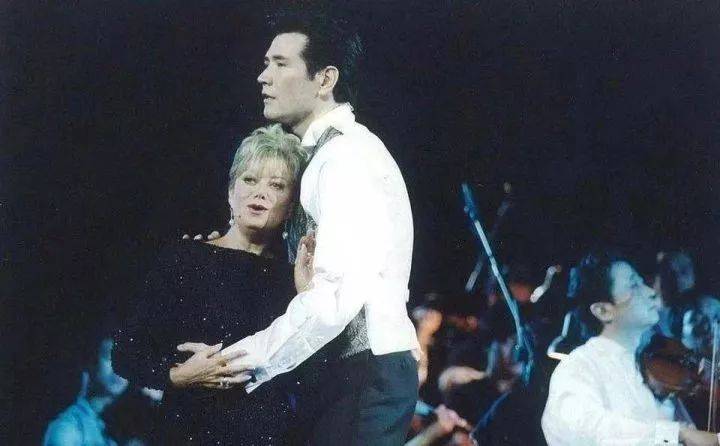 费翔|费翔参加春晚后,为何被封杀14年?