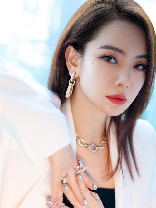 戚薇|戚薇林子君的陈年往事再次冲上热搜，恳请网友们手下留情吧