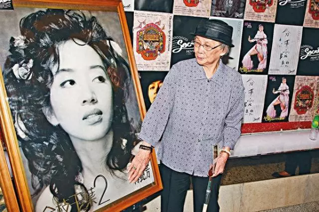 梅妈宣布不再供养70岁儿子,梅启明激动回应:我并非无所事事