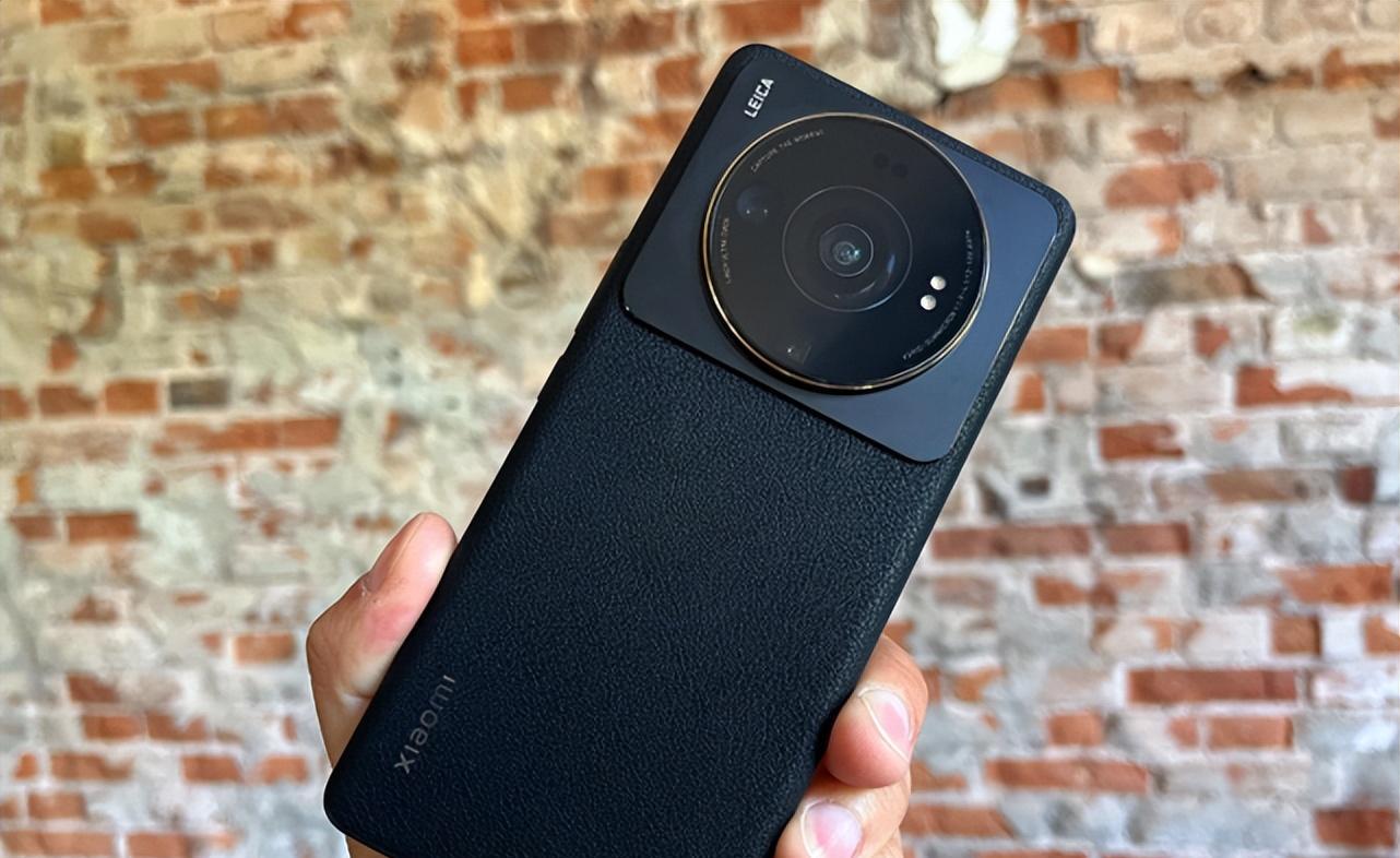 小米13 Ultra最快下月发布！四摄均为5000万像素镜头，实力更均衡