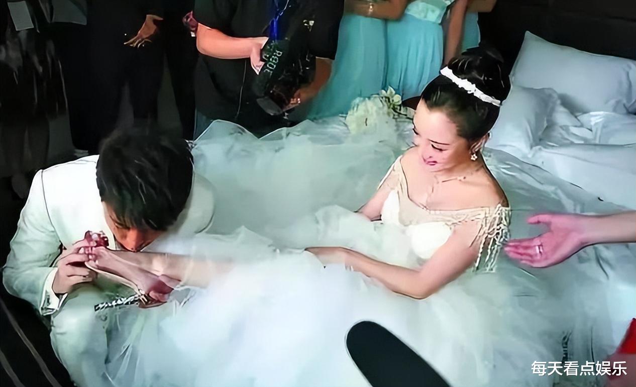 有种“整容”叫贾乃亮离婚,前妻李小璐变化不大,他却像换了个人