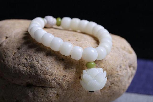 盘点最适合男士佩戴的八种文玩手串,你都了解过吗?