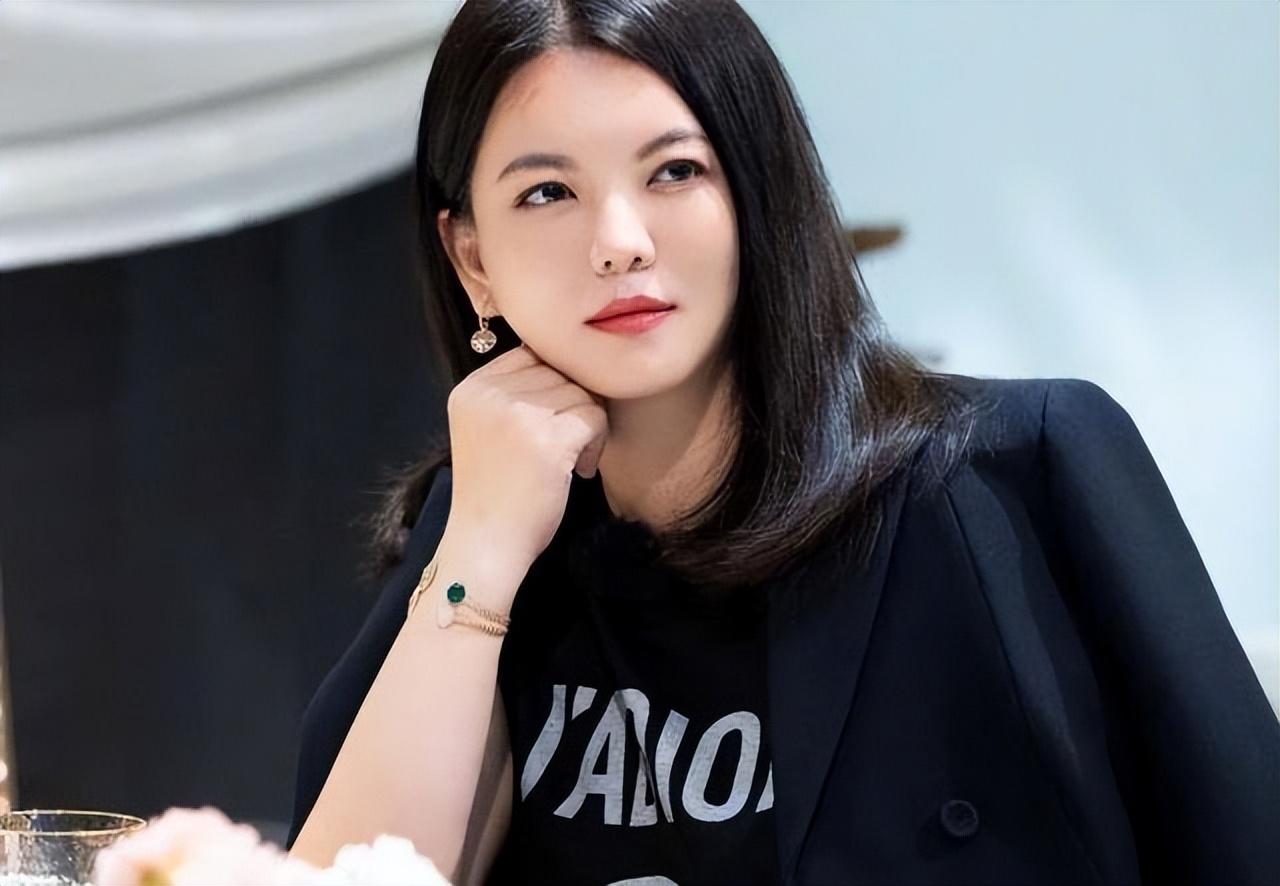 发型 9位“一胖毁所有”的女星，怀孕前是窈窕淑女，怀孕后涨到190斤