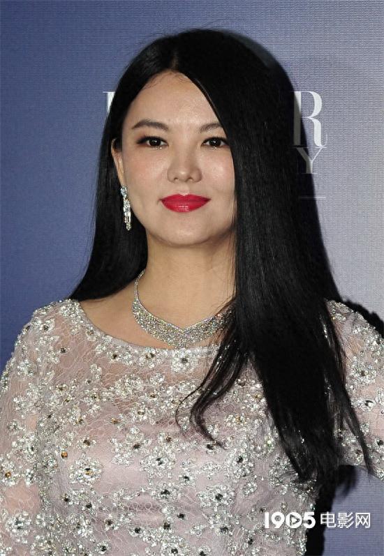 李湘|被问在忙啥？李湘称自己已退休 网友：向往的生活