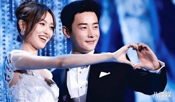 罗晋探班唐嫣,请剧组人员喝奶茶,拍戏间隙不忘与妻女视频好幸福