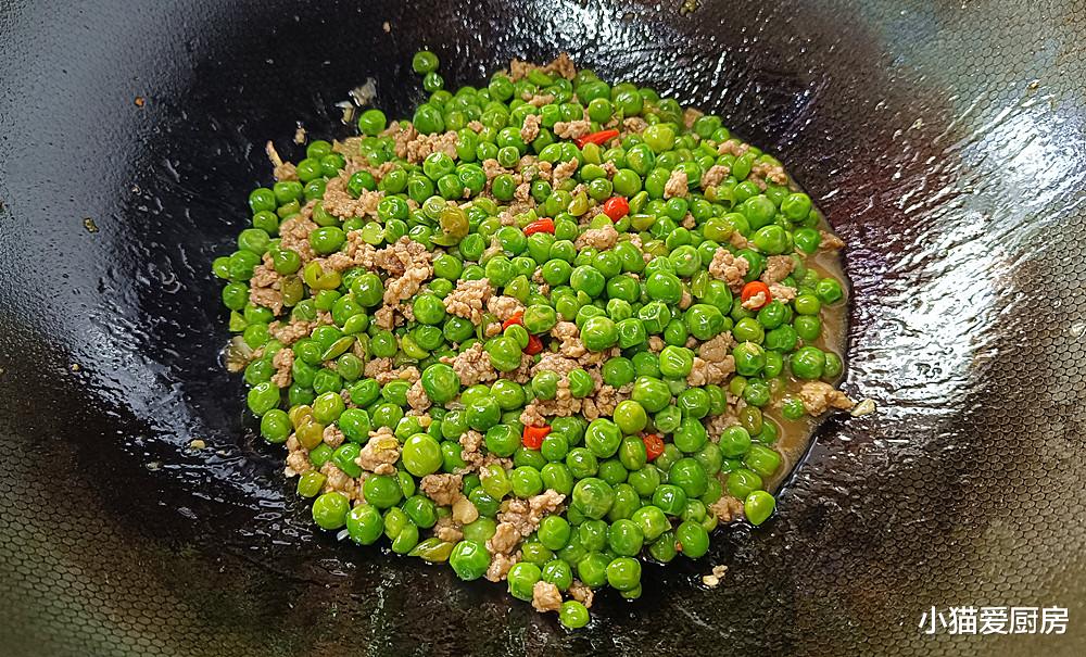 豌豆|春天里最受欢迎的美味,豌豆和肉末一起炒,荤素搭配,营养味美