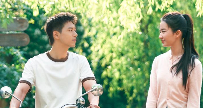 旅行|去有风的地方:戴6千元墨镜去旅行,红豆的爱情,本就是豪门之恋