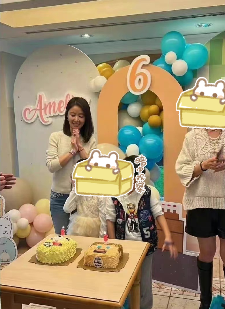 林心如|小海豚正脸照遭曝光!林心如22字炮轰网友,被怼“两面派”败好感