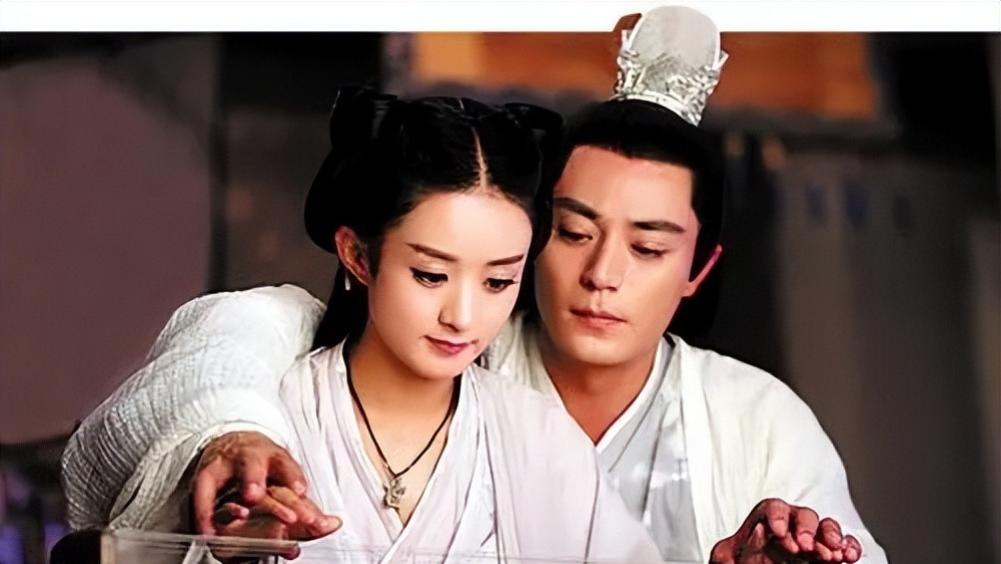 《花千骨》导演落泪发声：四年努力颗粒无收，赵丽颖发声帮忙却惹火上身