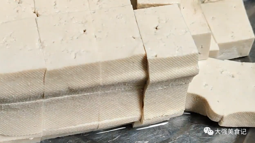 芹菜|“补药一堆,不如秋菜一把”3种“冠军菜”要常吃,强免疫少生病