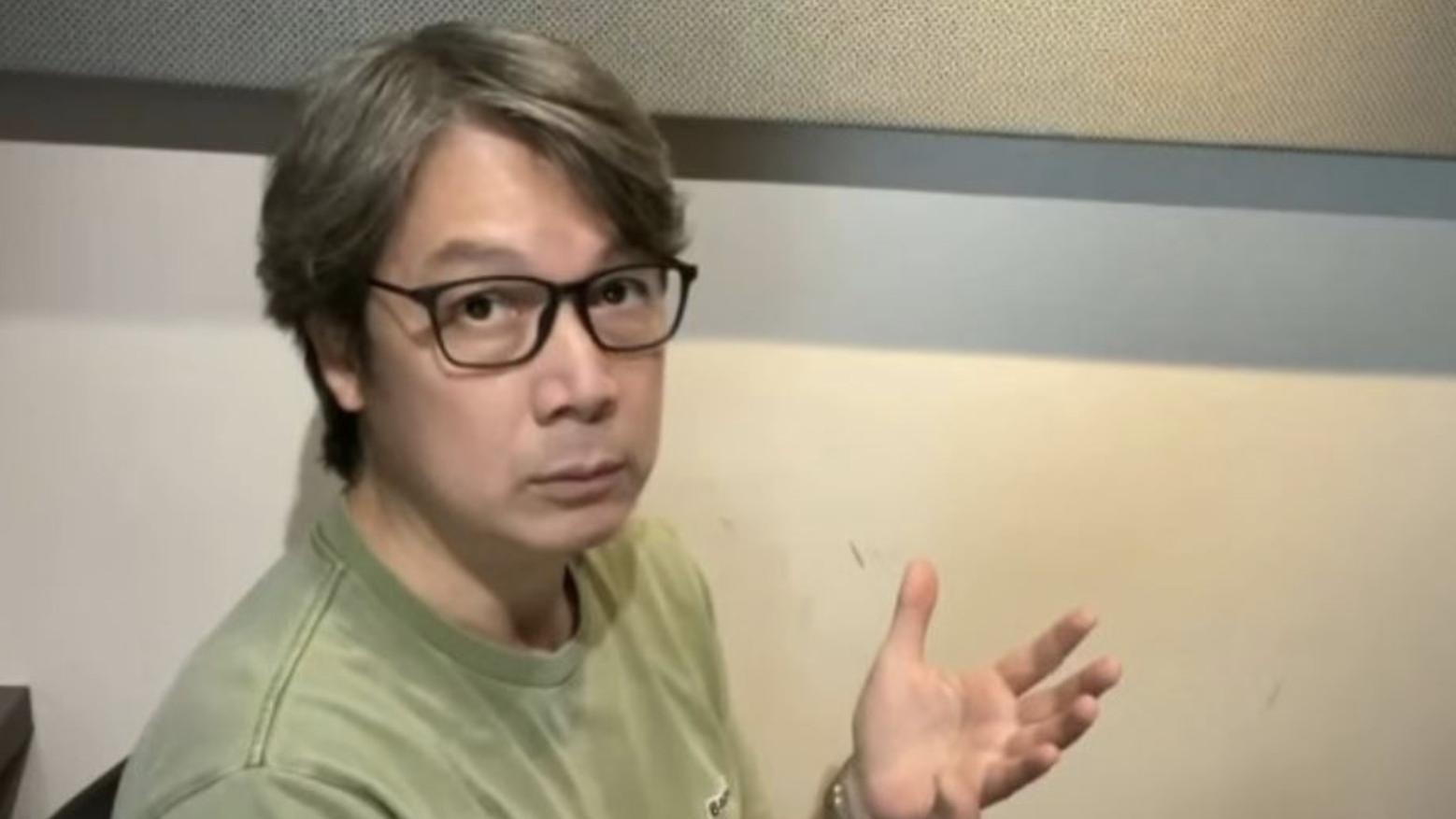 58岁梁荣忠被曝已婚，婚后低调离职电台，曾承诺为钟丽淇终生不娶