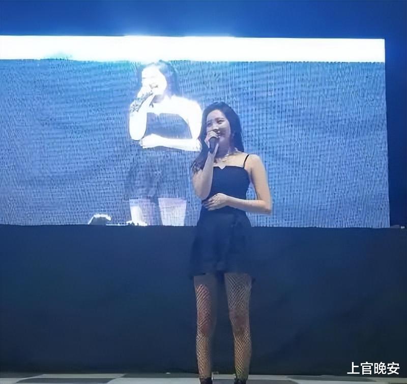 穿衣搭配 有着一张“大饼脸”却美出特色的女星，脸大和美貌，从来都不冲突