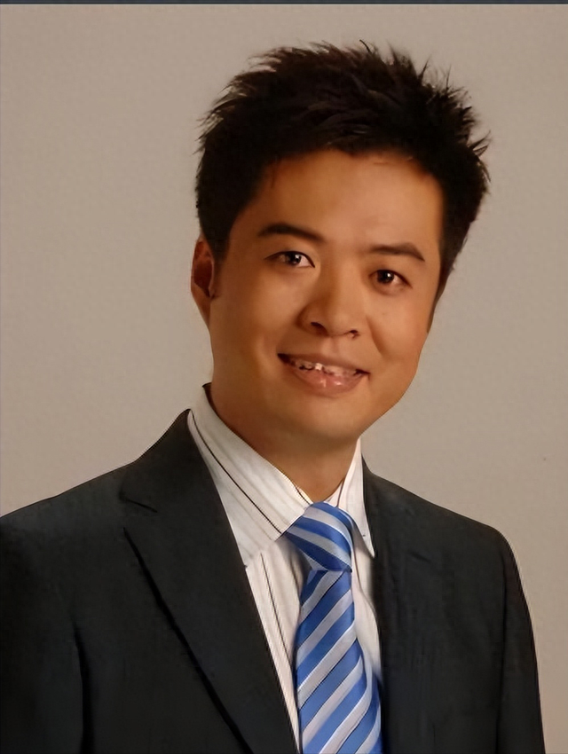 唏嘘!段暄案牵出“女”李铁,老夫少妻变贪腐侠侣,世界冠军被查