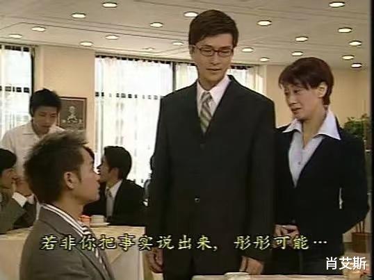 他是香港首位视帝,三进TVB成御用奸人,61岁内地捞金终于押对宝