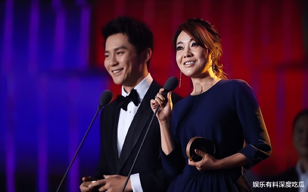 姐弟恋！曝52岁的闫妮与45岁的李晨恋爱，网友直呼太离谱