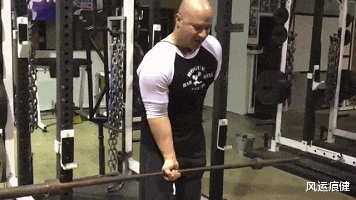 如何塑造肱二头肌肌峰?