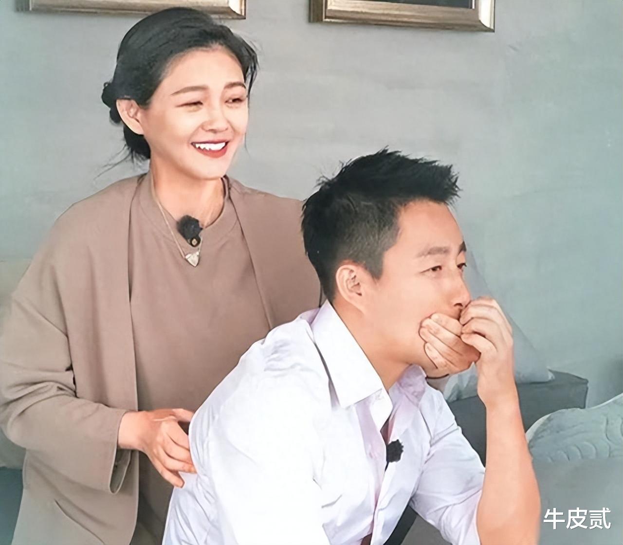 一觉醒来,娱乐圈爆出来三个大瓜