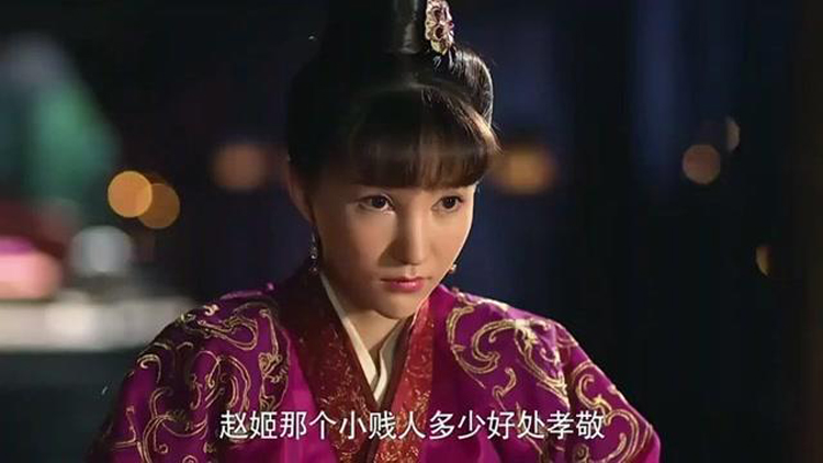 当科技脸女二遇上天然脸女主:在先天美人面前,后天雕刻不堪一击