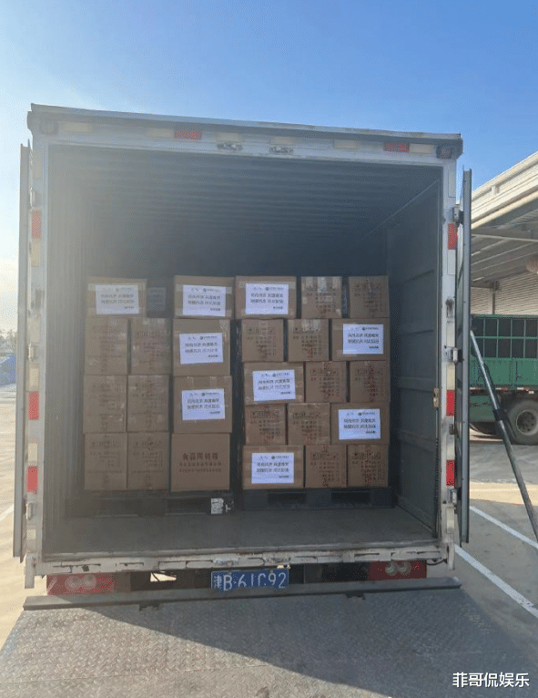 谢霆锋|谢霆锋赈灾暖心行动：锋味物资助力涿州，网友盛赞人帅心善