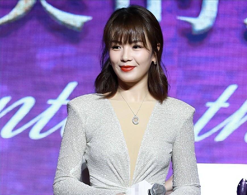 刘涛黑历史被爆出,某女星公开指责:她技术很好,为上位没有底线