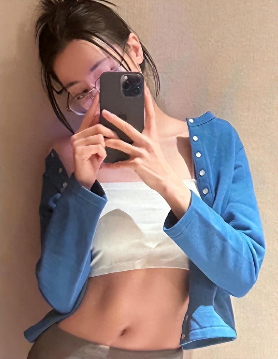 热巴或许真要凉了!被知名狗仔拍到国外产子,后援会大粉接连跑路