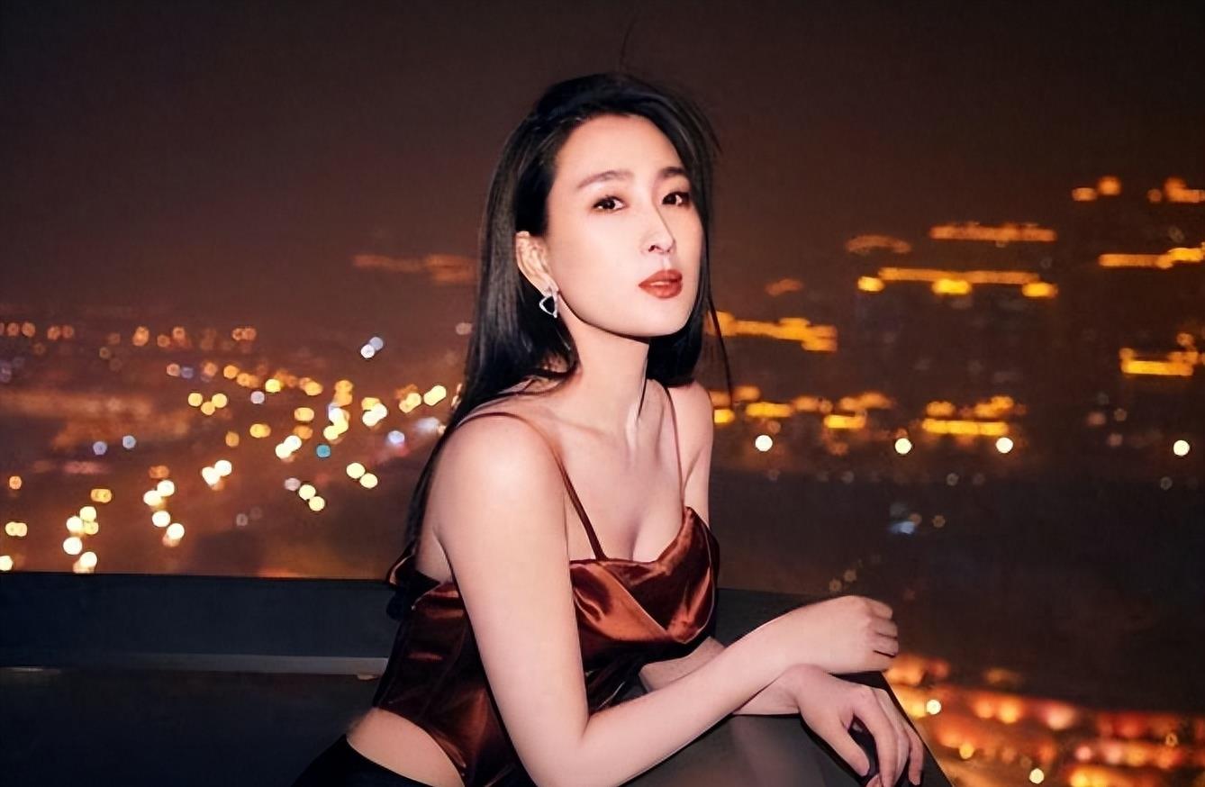 混乱情史再被扒,42岁“风流成性”的马苏,再多名利都救不了她?